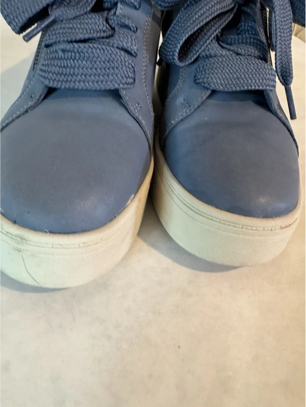 Clarks Women's Mykah Lace Up Sneakers Blue Size 7.5